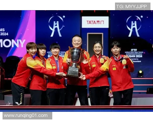 南京乒乓球队世锦赛精彩配合展现团队实力与默契的完美结合 南京乒乓球队世锦赛精彩配合展现团队实力与默契的完美结合