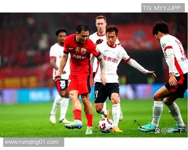 成都排球队以76分领跑欧锦赛积分榜展现强劲实力