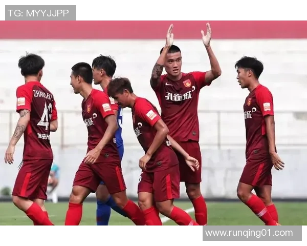 全国锦标赛积分榜：重庆篮球队以85分领跑