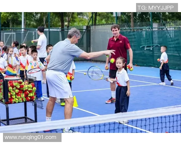 网球热议：深圳网球队的配合争议
